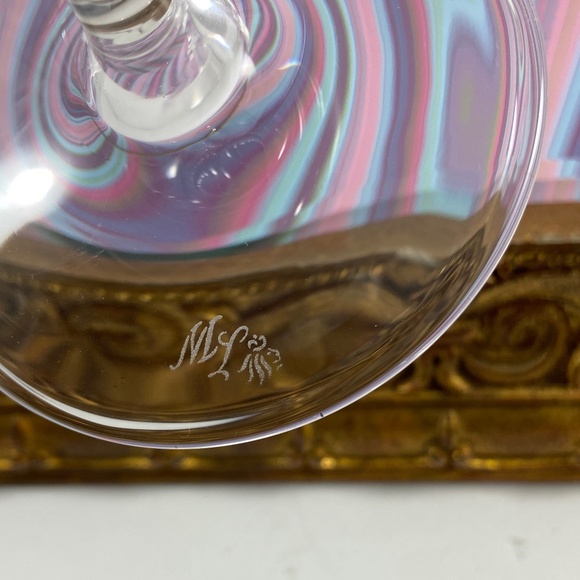 Monique Lhuillier for Royal Doulton pair of wine glasses NIB - Picture 3 of 10